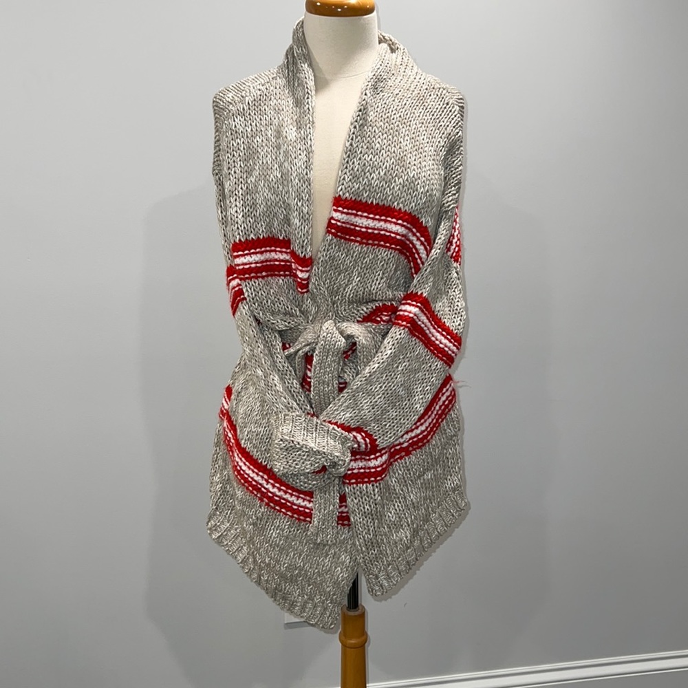 Womens oversized belted Cardigan, size large